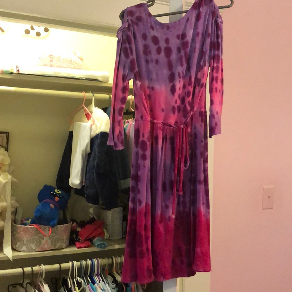 Dress - Picture 2 of 2